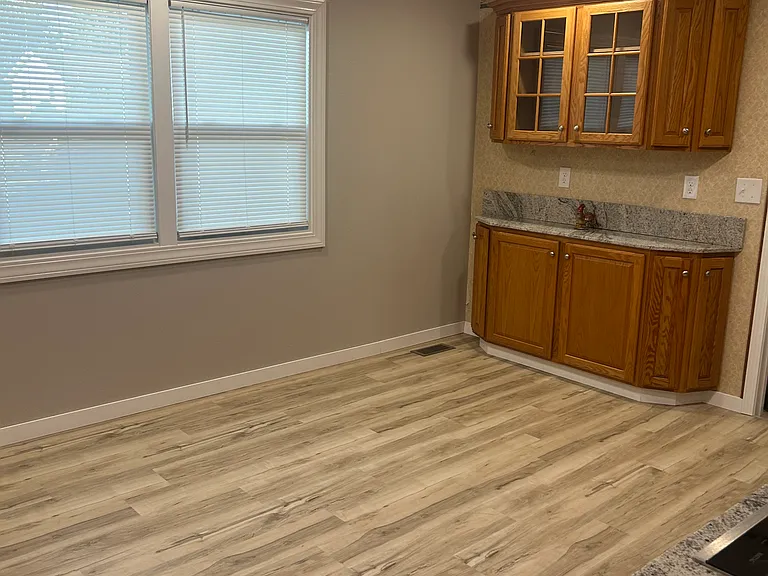 106 W Oak St — Photo 10