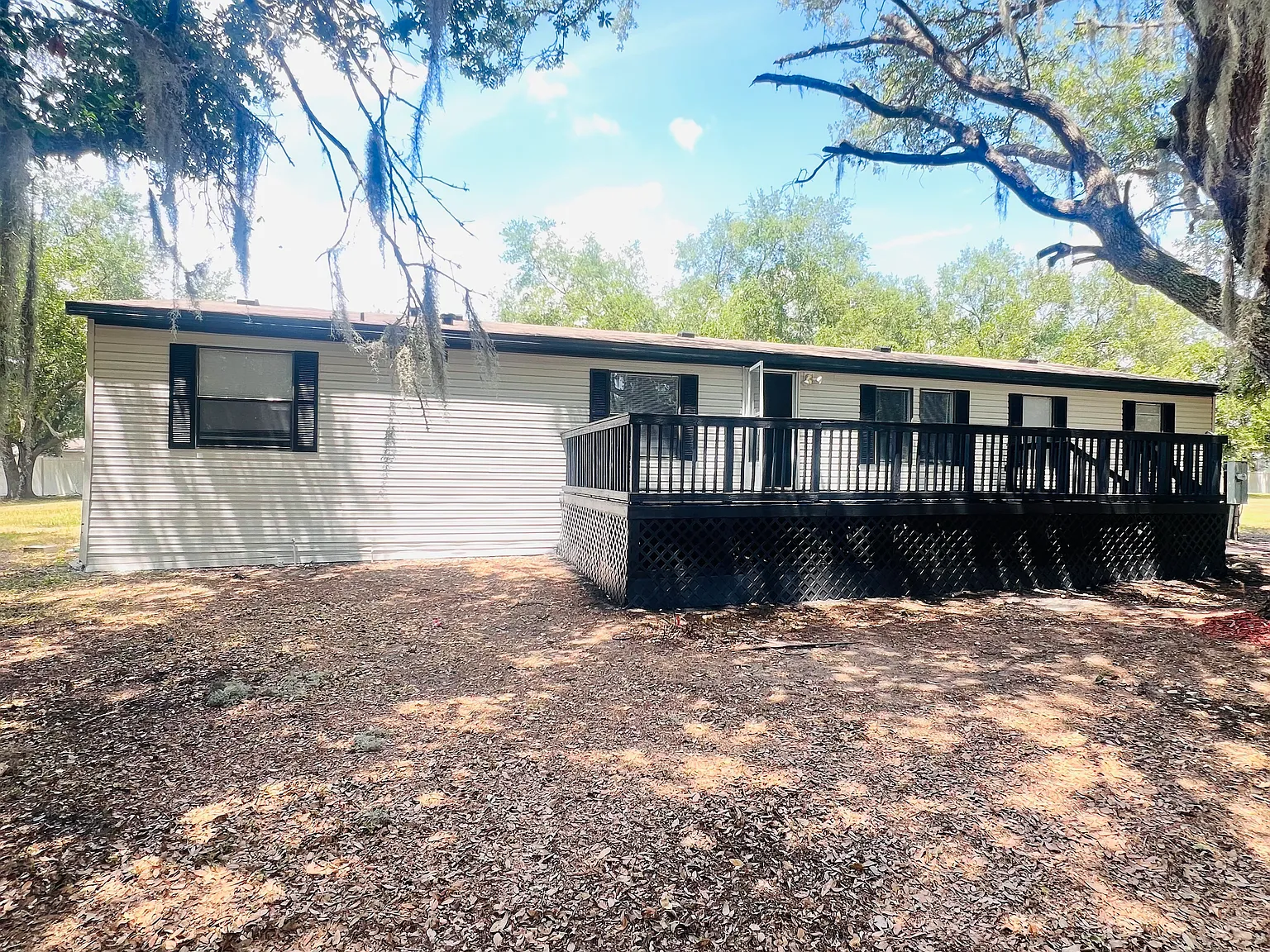 5 bed, 1782 sqft, $2,900 — Photo 2