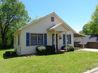 610 Patterson St, Eden, NC 27288