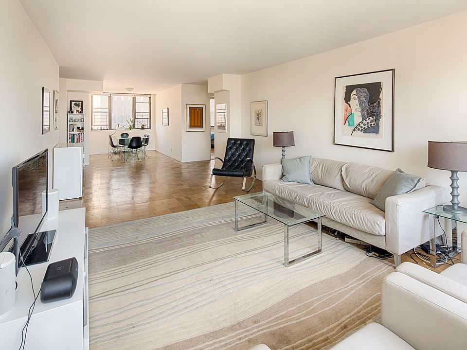 1st image of 225 E 36th St APT 21B