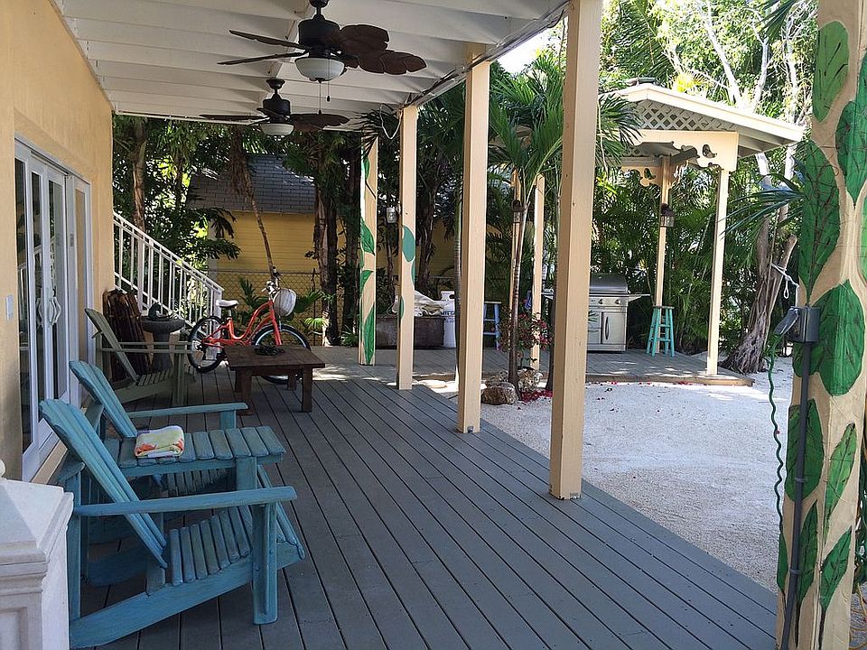 2nd image of 238 Treasure Harbor Rd