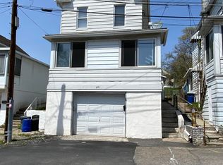 213 Laurel St, Hanover Township, PA 18706