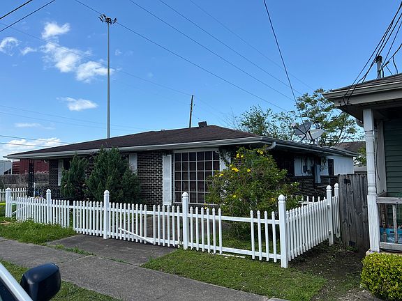 4th image of 3001 N Derbigny St
