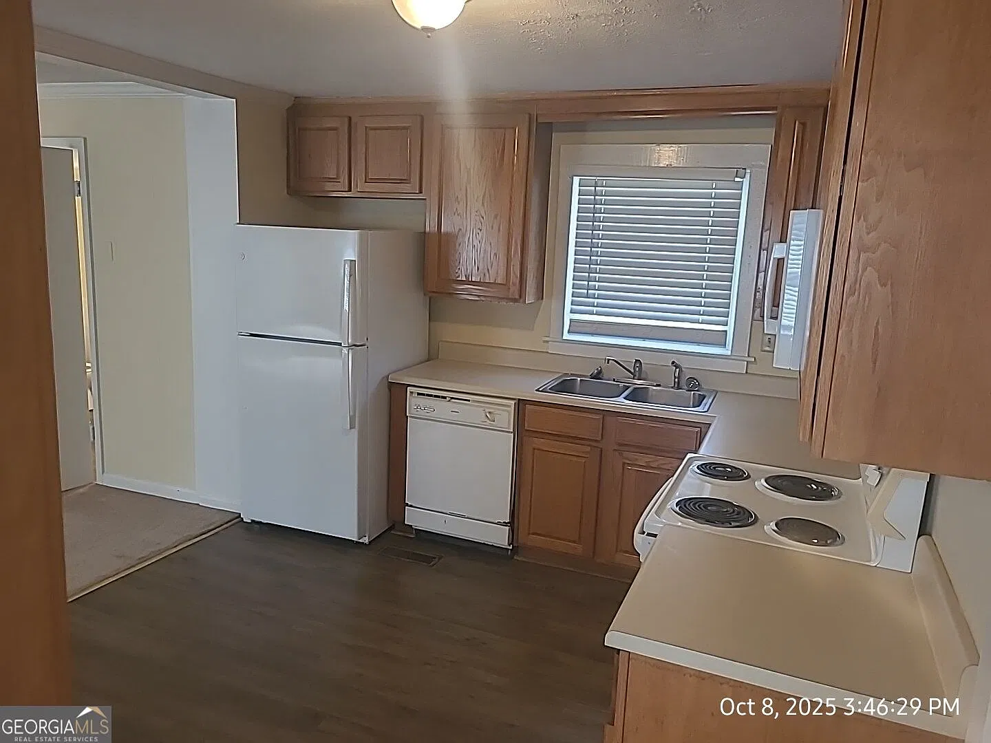3 bed, 2.0 bath, $1,300 — Photo 1