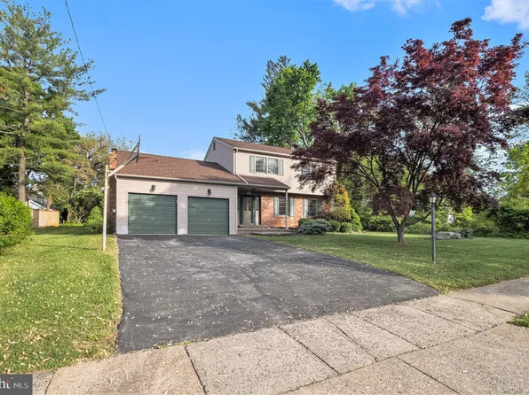 4019 1st Ave, Lafayette Hill, PA 19444