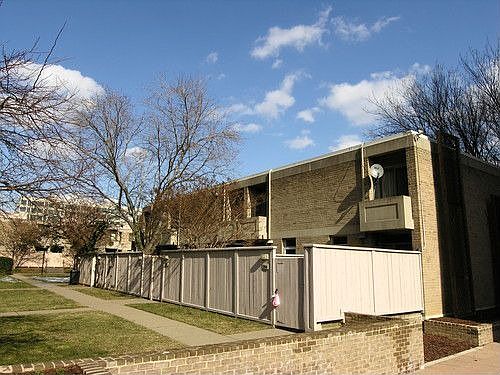 Townhouse on a Courtyard
