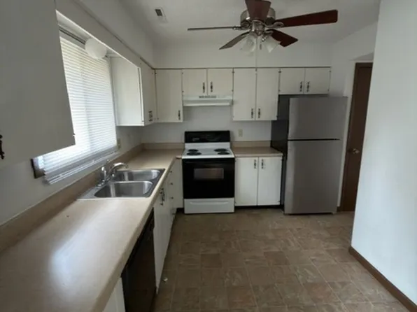 6 Hackberry Ct., 6 Hackberry Ct APT 33, Collinsville, IL 62234