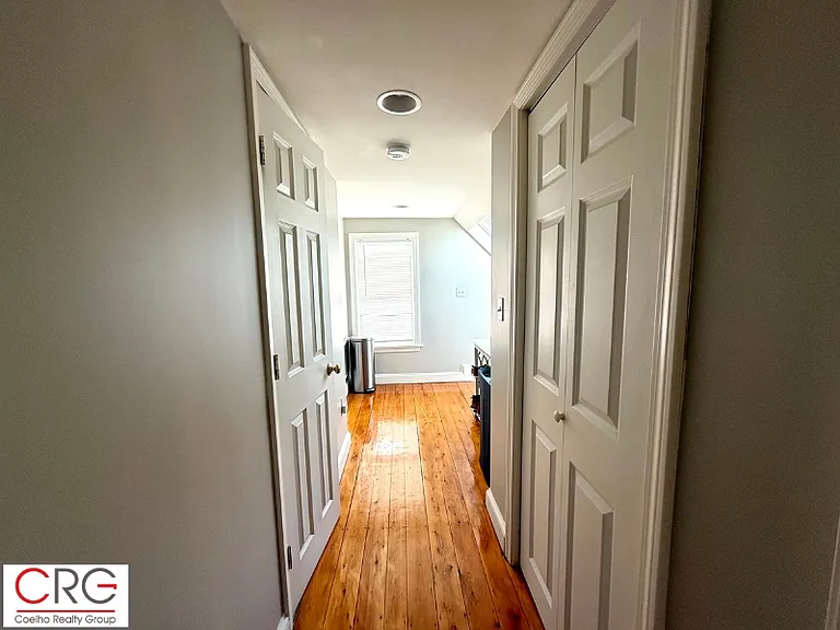 10 Eastman Rd — Photo 28