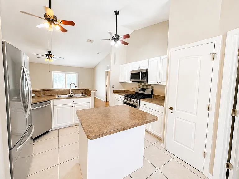 14244 Mulkerin Dr — Photo 7