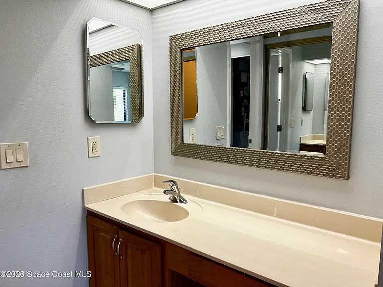 1059 Country Club Dr #611 — Photo 14