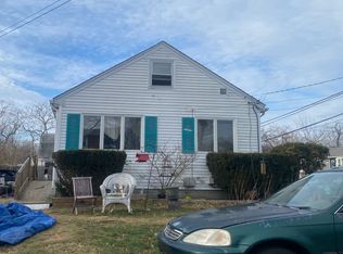 5 Rita St, Warwick, RI 02889