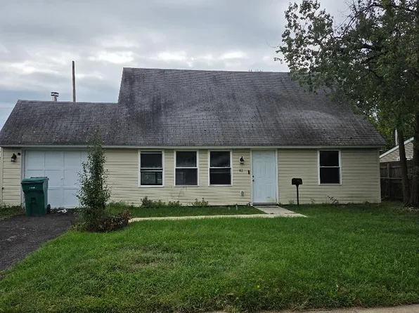 42 Indian Red Rd, Levittown, PA 19057