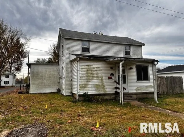 117 E Chambers St, Jacksonville, IL 62650