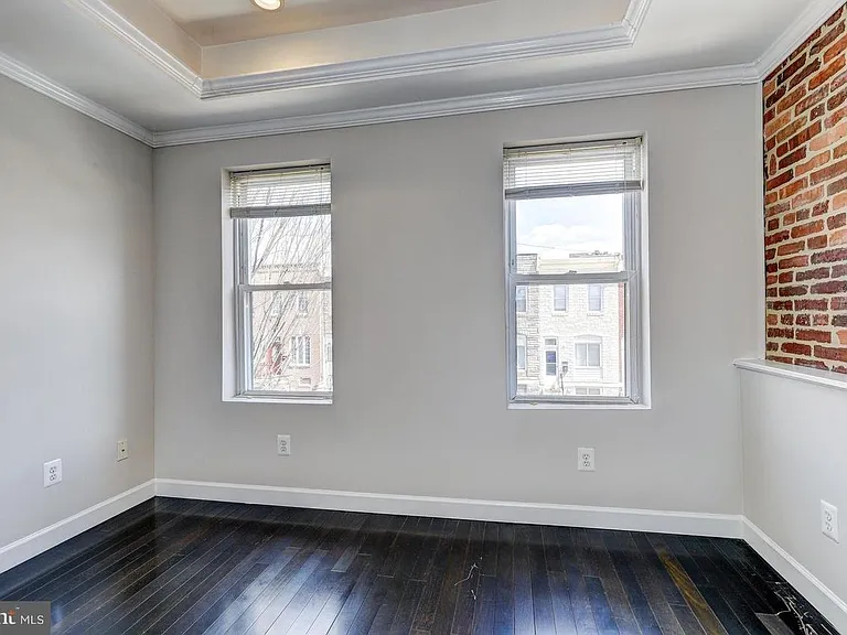 312 S Clinton St — Photo 22