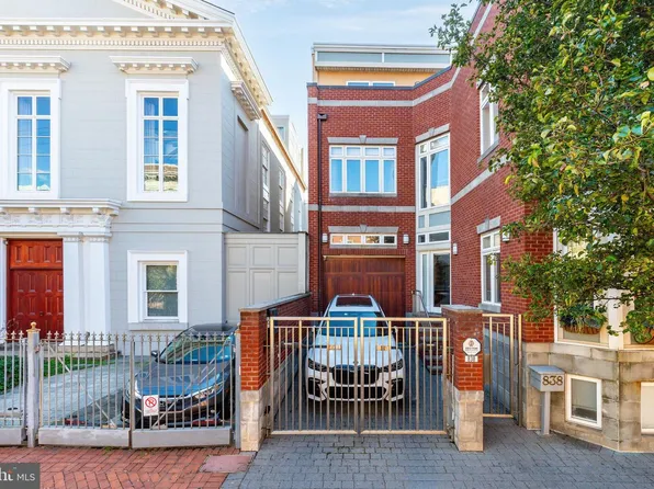 838 Lombard St, Philadelphia, PA 19147