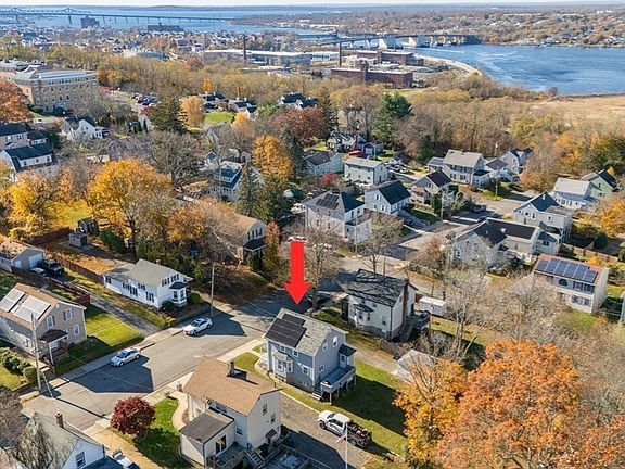 4th image of 232 Mount Pleasant St