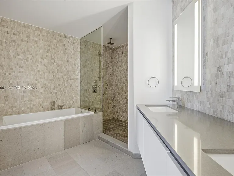 68 SE 6th St #2702 — Photo 56