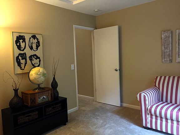 2nd image of 4887 Starflower Dr