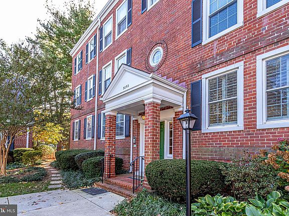 3rd image of 3052 S Abingdon St APT A2