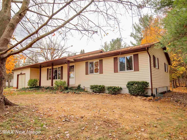 15902 S Hemlock Rd, Oakley, MI 48649