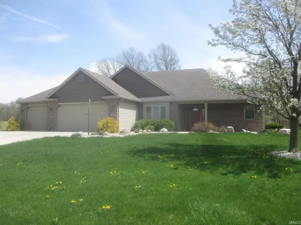 1569 Kensington Dr, Bluffton, IN 46714