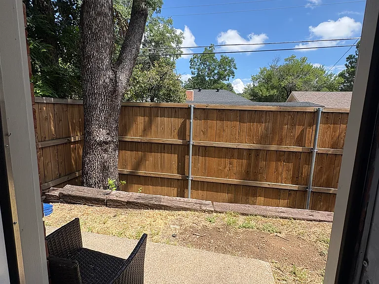 3841 Evergreen St — Photo 12