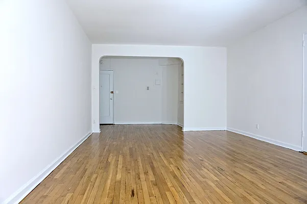 Rented by Metropolitan Equities | media 10