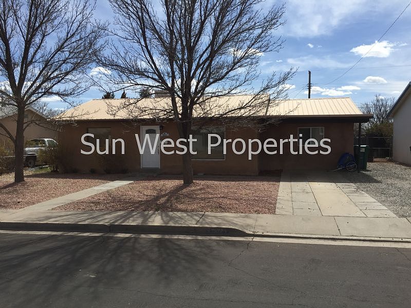 1st image of 2627 Mossman Dr