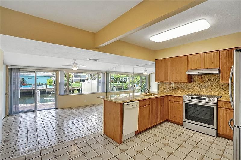 1st image of 1021 Citrus Isle