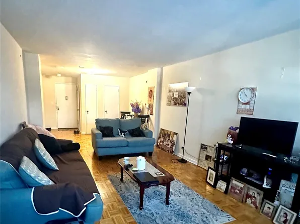 89-00 170 Street #3J, Jamaica, NY 11432