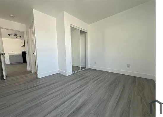 720 E 48th St — Photo 3