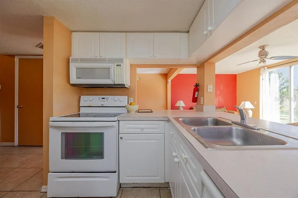 3 bed, 2.0 bath, 1686 sqft, $1,850 — Photo 4