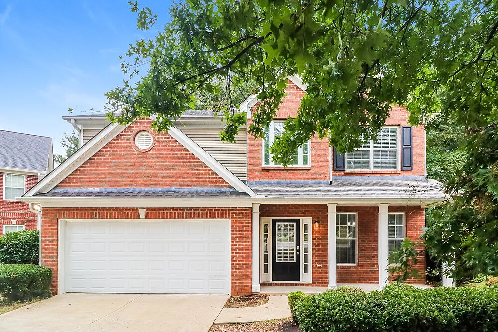 4 bed, 2.5 bath, 2986 sqft, $2,440 — Photo 1