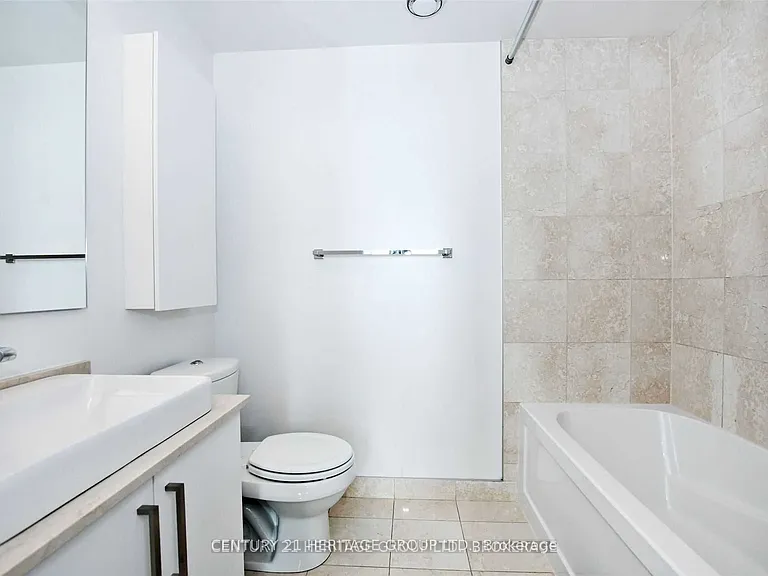12 York St #5202 — Photo 16