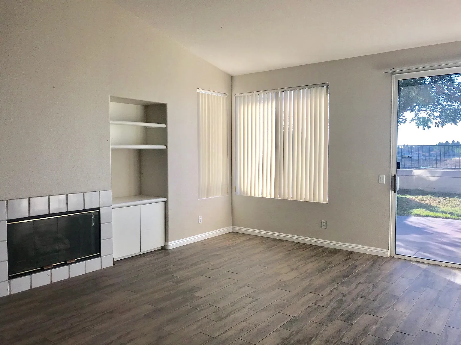 1105 Camino Biscay — Photo 3
