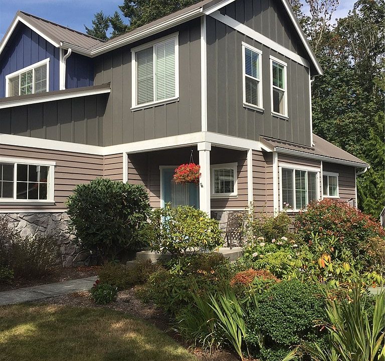 2nd image of 1834 Sakai Village Loop NE #15