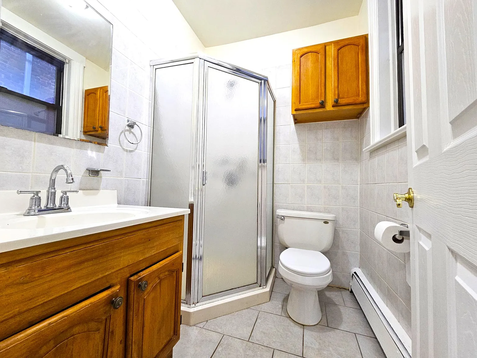 2 bed, 900 sqft, $1,900 — Photo 3