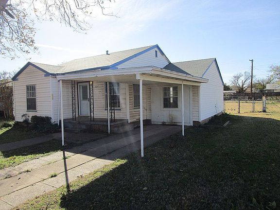 3rd image of 224 NW Avenue H