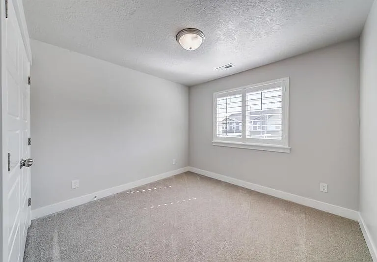 4165 W 2010 N — Photo 19
