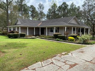 35 Kate St, Waynesboro, MS 39367