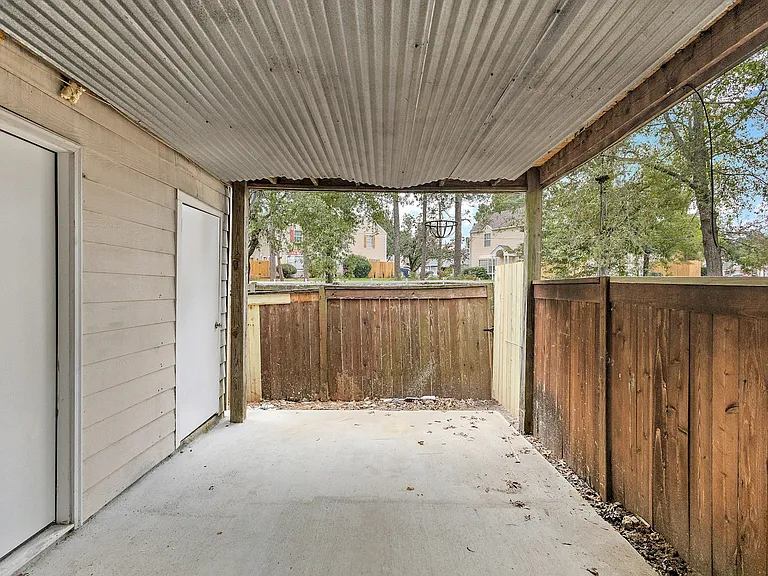 1013 Windrose Dr — Photo 19