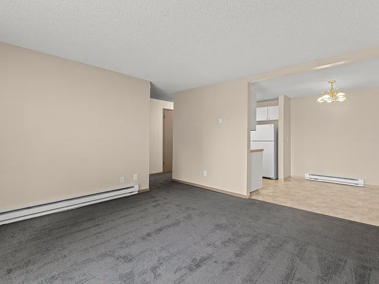 Riviera Apartments Northgate — Photo 16
