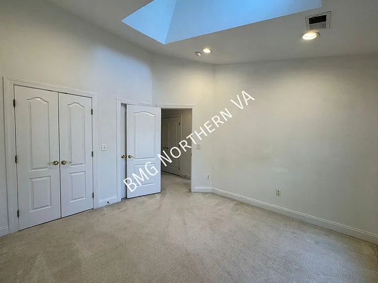 3091 McKinnon Way — Photo 22