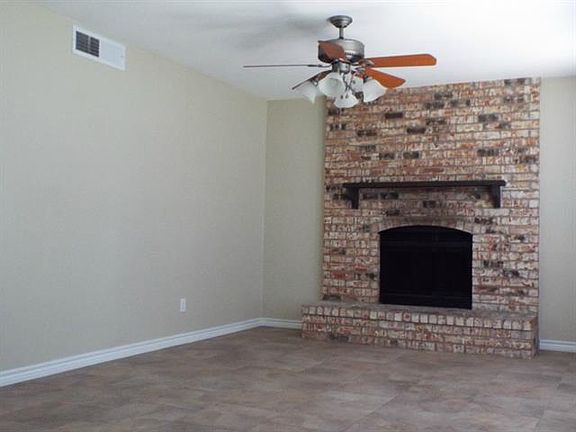 4th image of 7118 Greenspring Dr