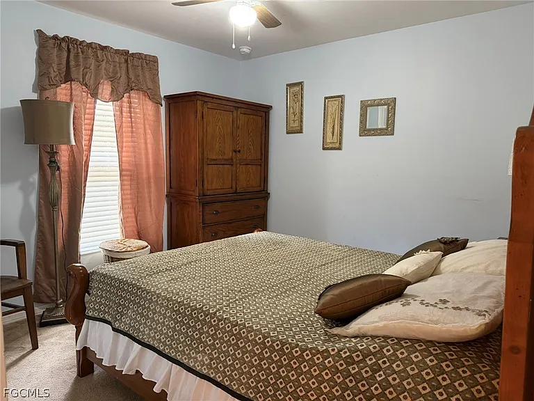 3732 NE 12th Pl — Photo 31