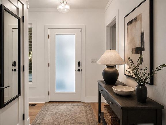 3rd image of 397 8th St NE