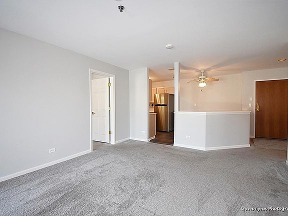 4th image of 25 Hunt Club Dr #25