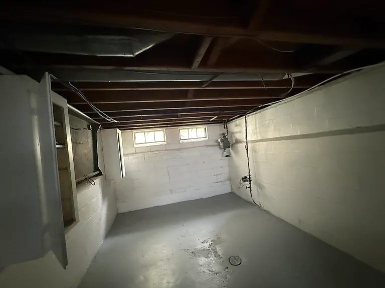 5649 Waterbury Ave — Photo 12