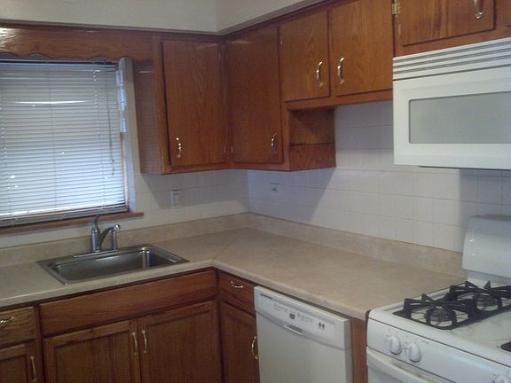 2nd image of 1833 S Harlem Ave APT 1E