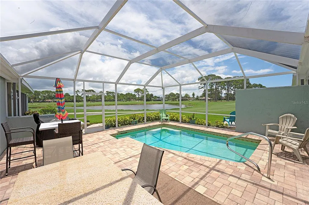 2 bed, 2.0 bath, 1178 sqft, $2,950 — Photo 2